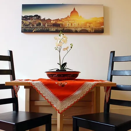 Lollo House - Romantic Apartment Near Termini, San Lorenzo Ρώμη