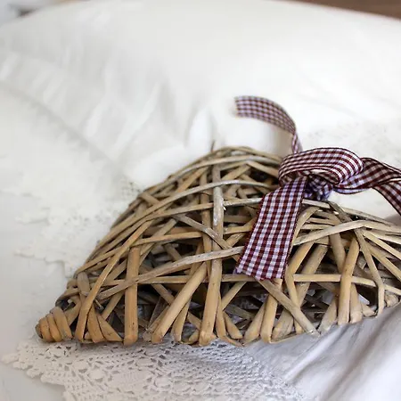 Lollo House - Romantic Apartment Near Termini, San Lorenzo *