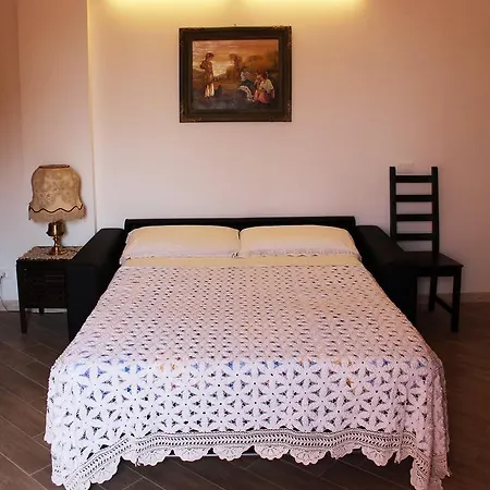 Сasa de vacaciones Lollo House - Romantic Apartment Near Termini, San Lorenzo