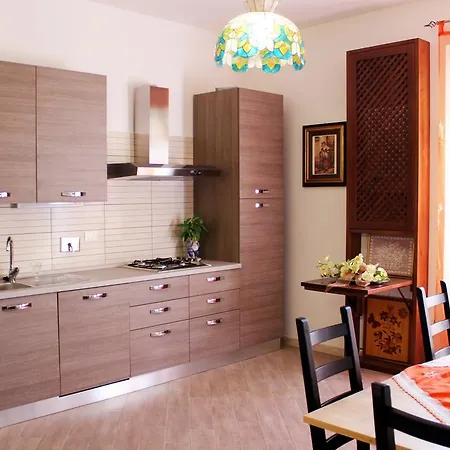 Σπίτι διακοπών Lollo House - Romantic Apartment Near Termini, San Lorenzo *